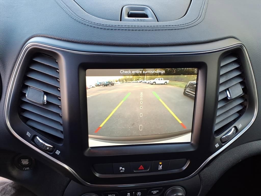 Used 2021 Jeep Cherokee Latitude Lux 80th Anniv w/ Quick Order Package 26U 80TH image 27