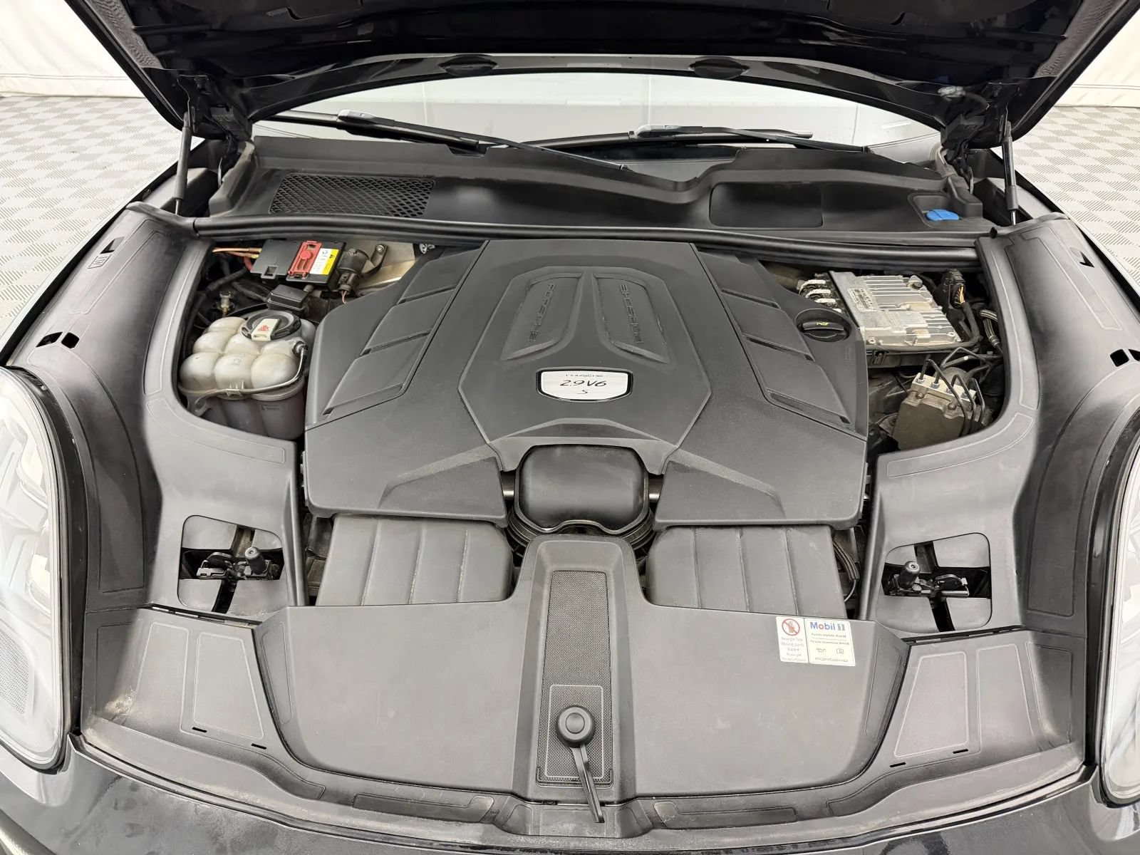 Used 2019 Porsche Cayenne S AWD/4WD image 50