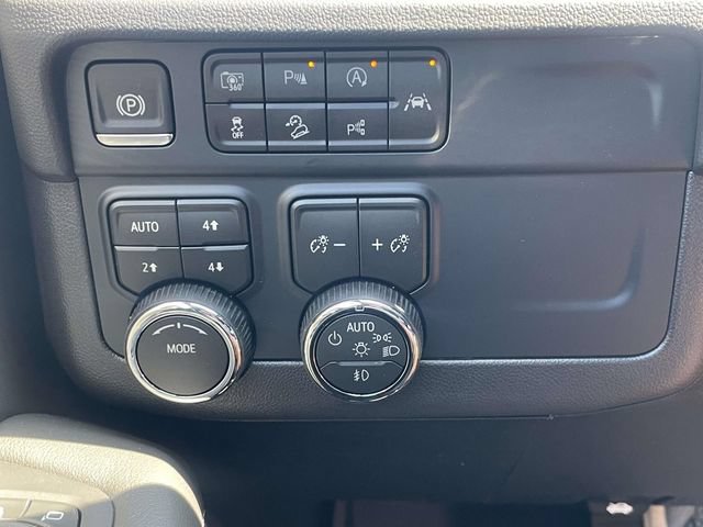 New 2026 Chevrolet Tahoe Z71 w/ Comfort Package AWD/4WD image 18
