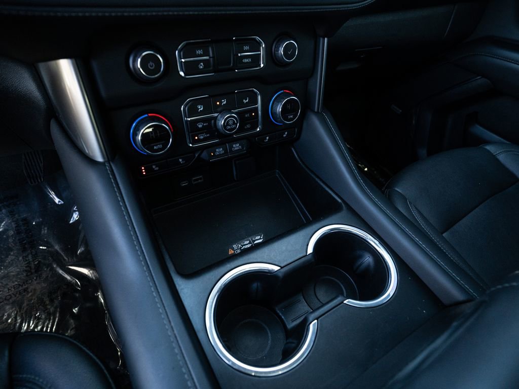 Used 2022 Chevrolet Tahoe Z71 w/ Luxury Package image 32