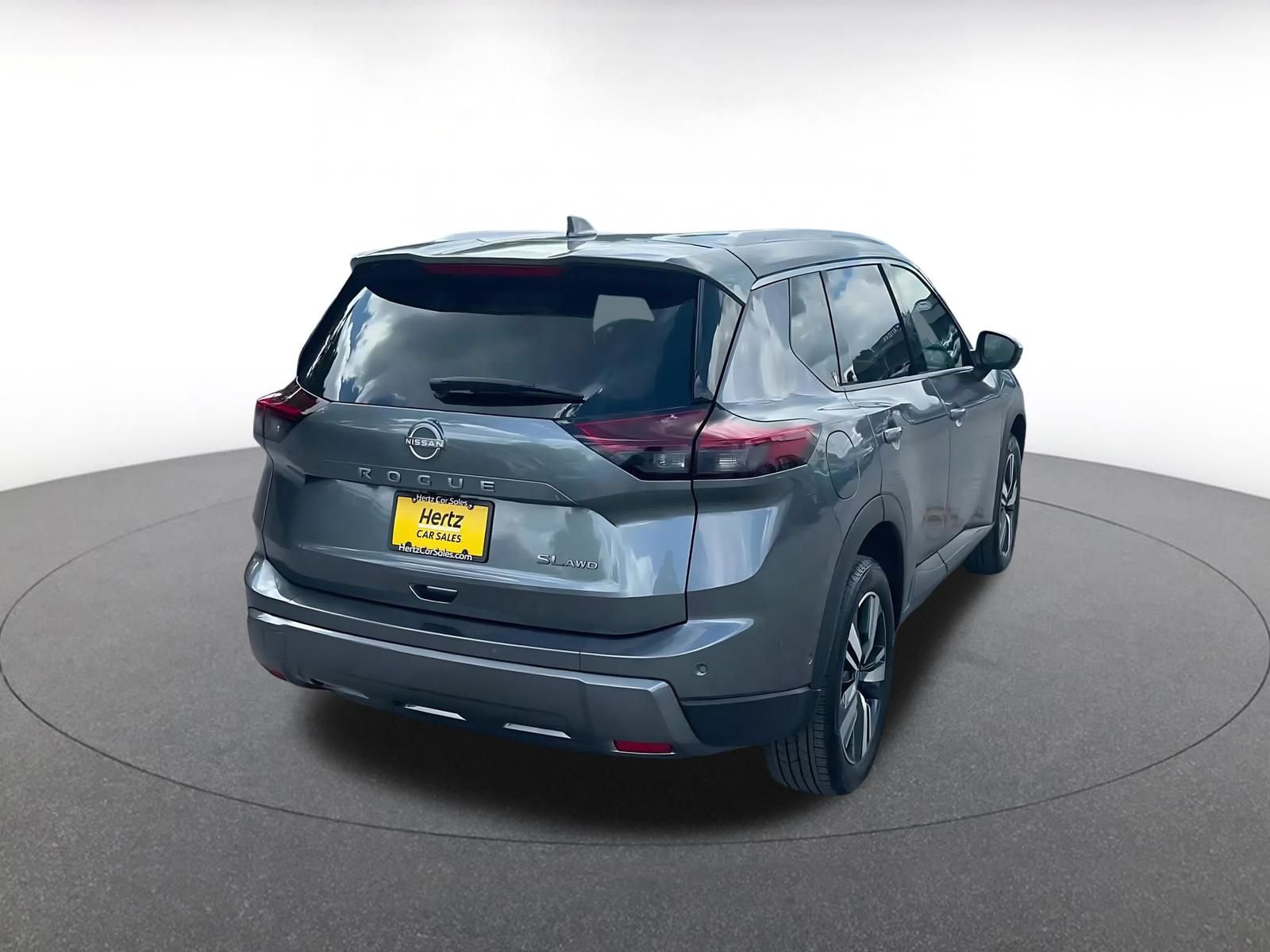 Used 2026 Nissan Rogue SL AWD/4WD image 14