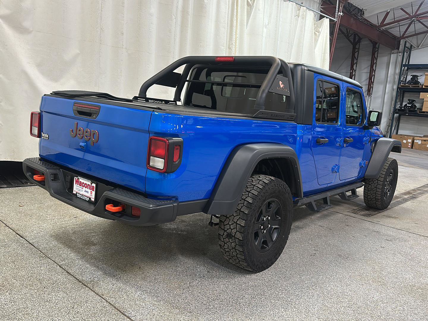 Used 2022 Jeep Gladiator Mojave w/ Cold Weather Group AWD/4WD image 5