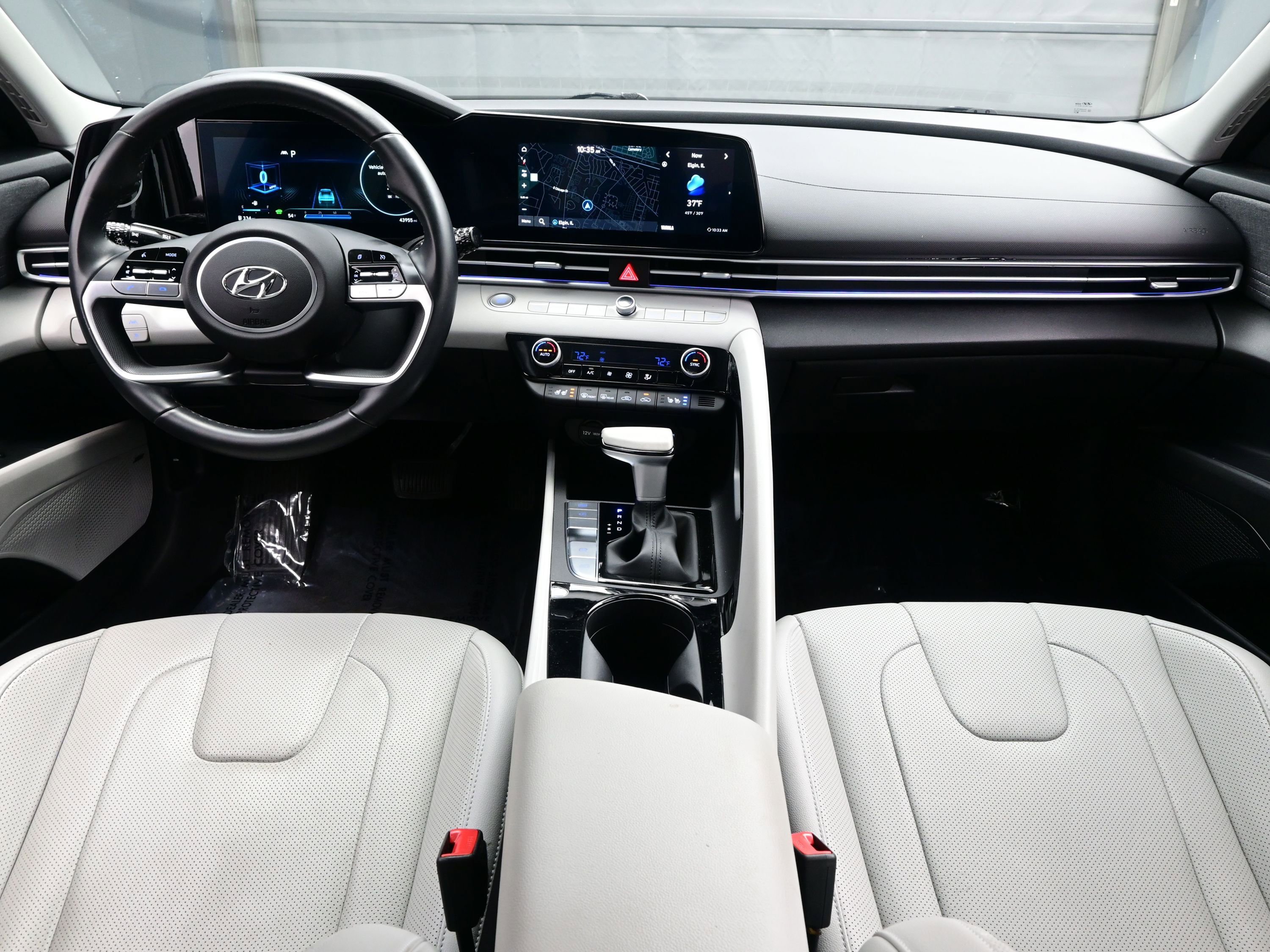 Used 2023 Hyundai Elantra Limited image 16