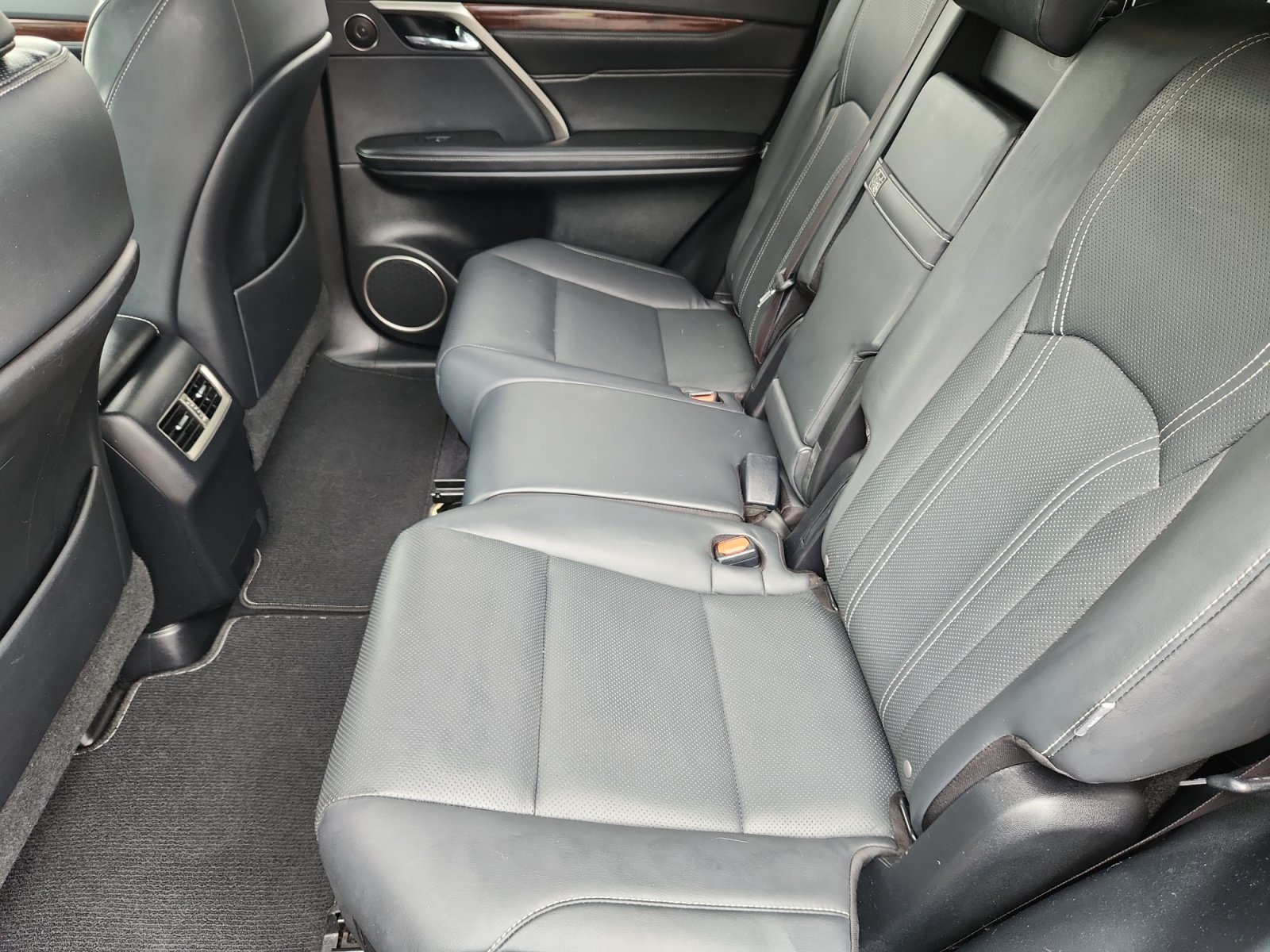 Used 2018 Lexus RX 350L AWD image 17