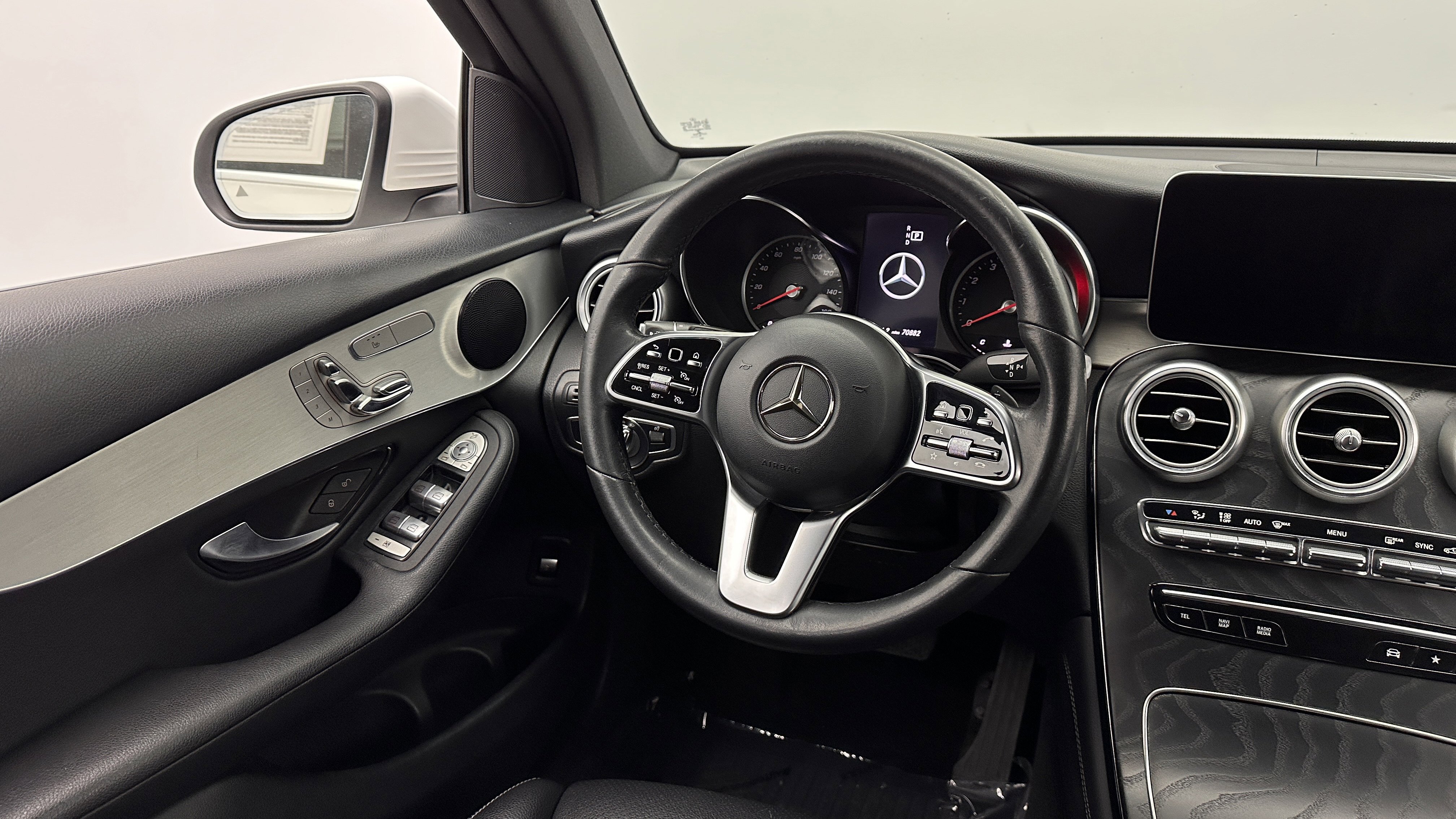 Used 2020 Mercedes-Benz GLC 300 image 25