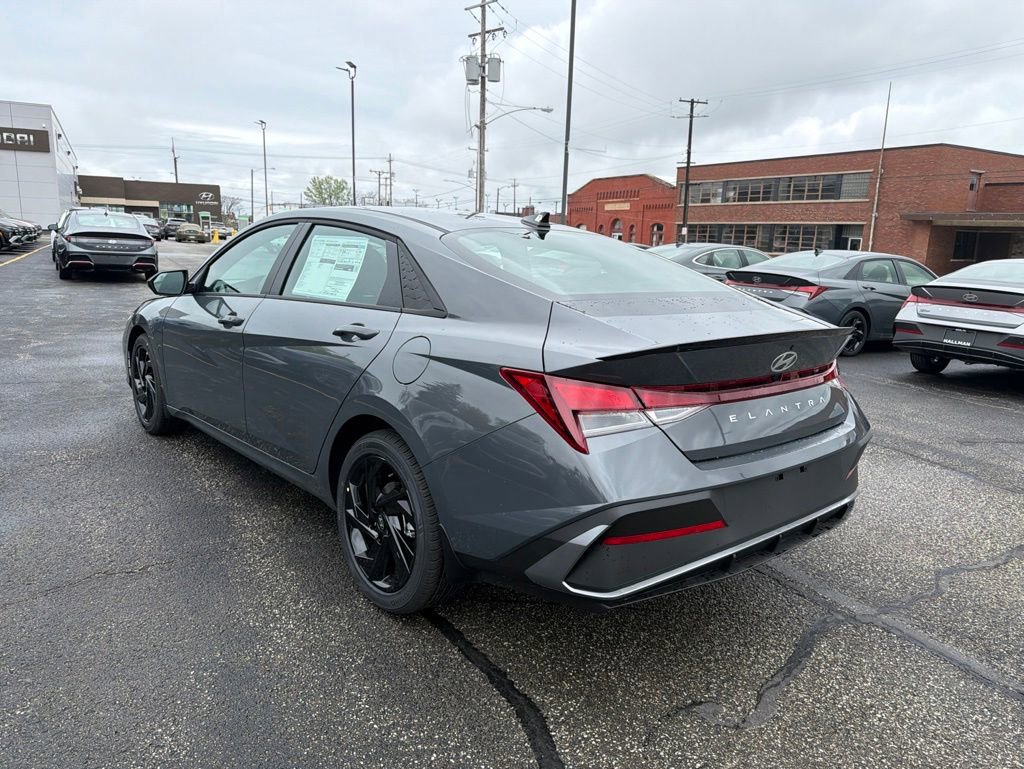 New 2026 Hyundai Elantra Sport FWD image 5