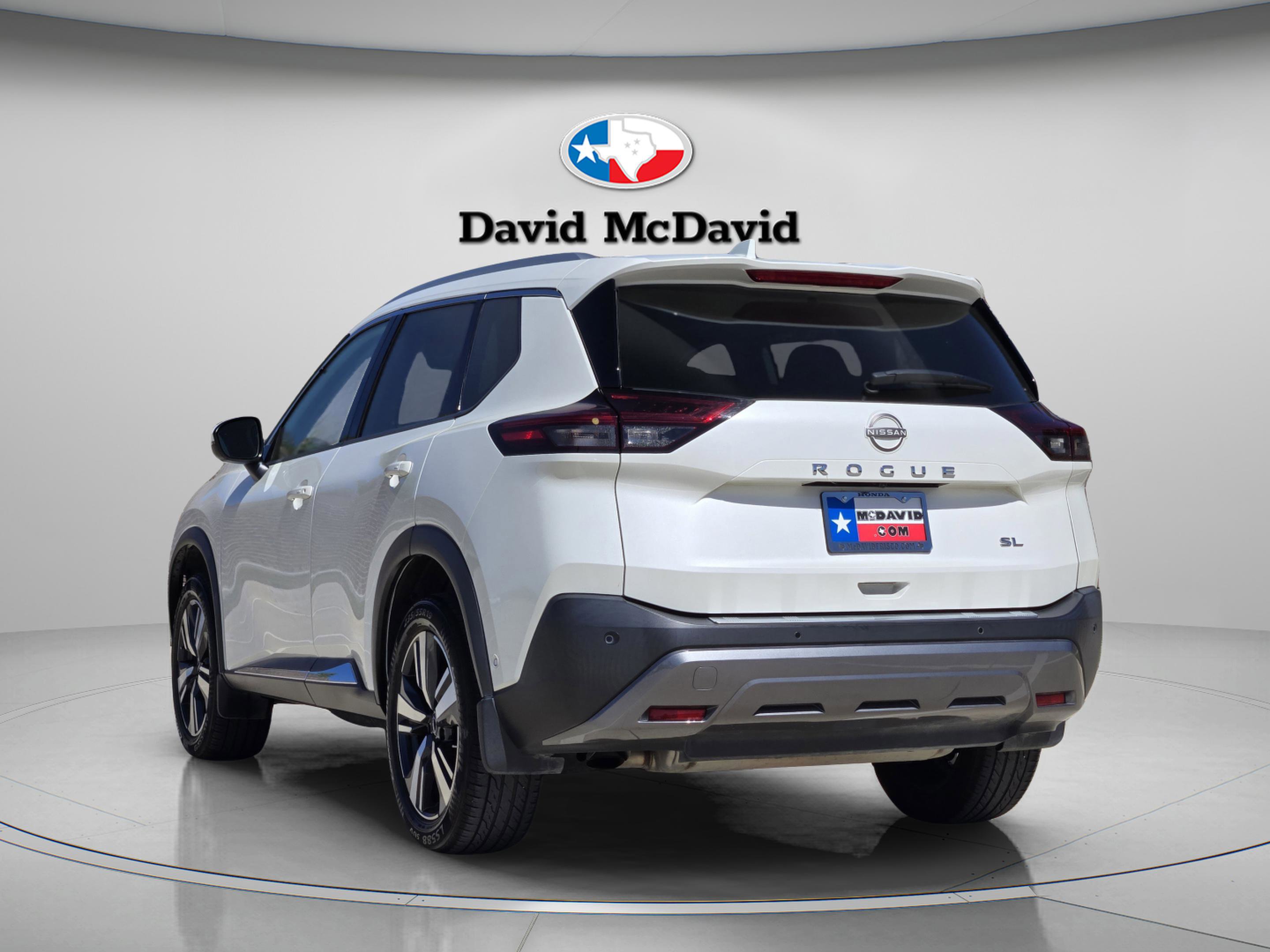 Used 2023 Nissan Rogue SL w/ SL Premium Package image 4