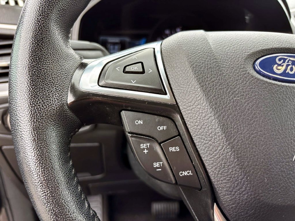 Used 2024 Ford Edge SEL AWD/4WD image 16