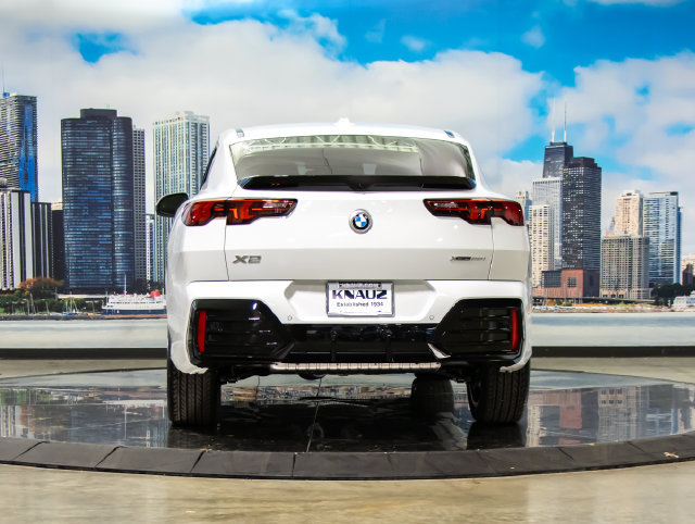 New 2027 BMW X2 xDrive28i w/ Technology Package AWD/4WD image 11