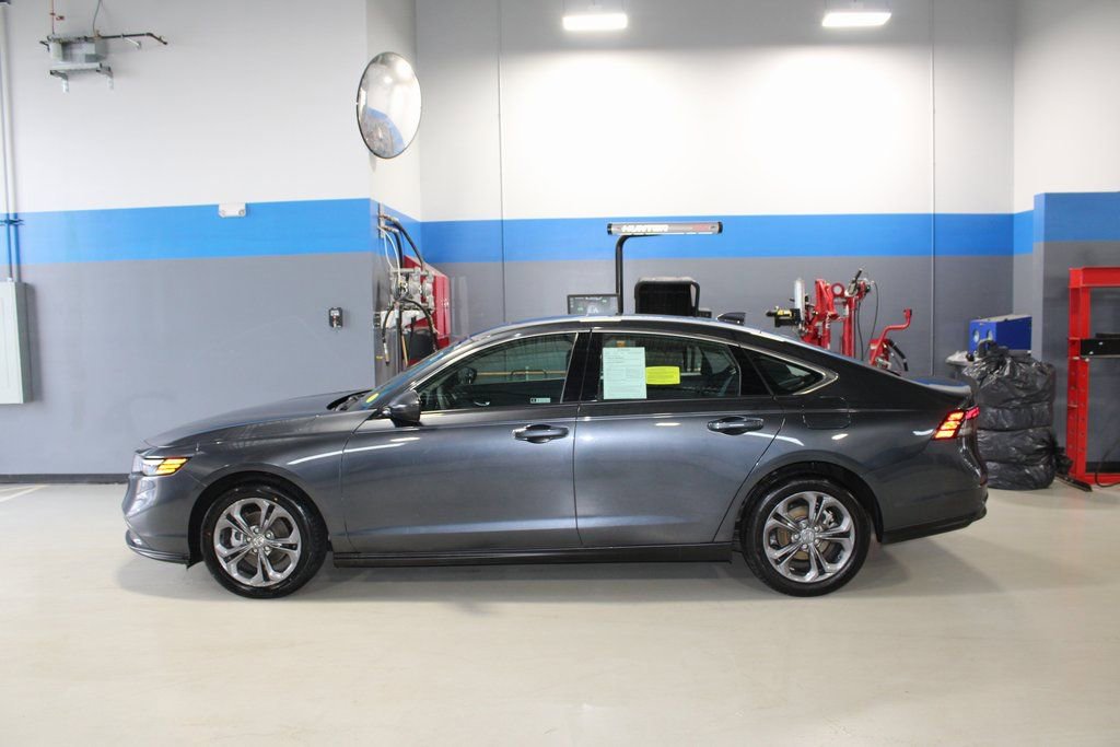 Used 2024 Honda Accord EX image 13