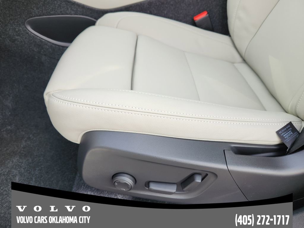 New 2026 Volvo XC40 B5 Plus w/ Protection Package Premier image 23
