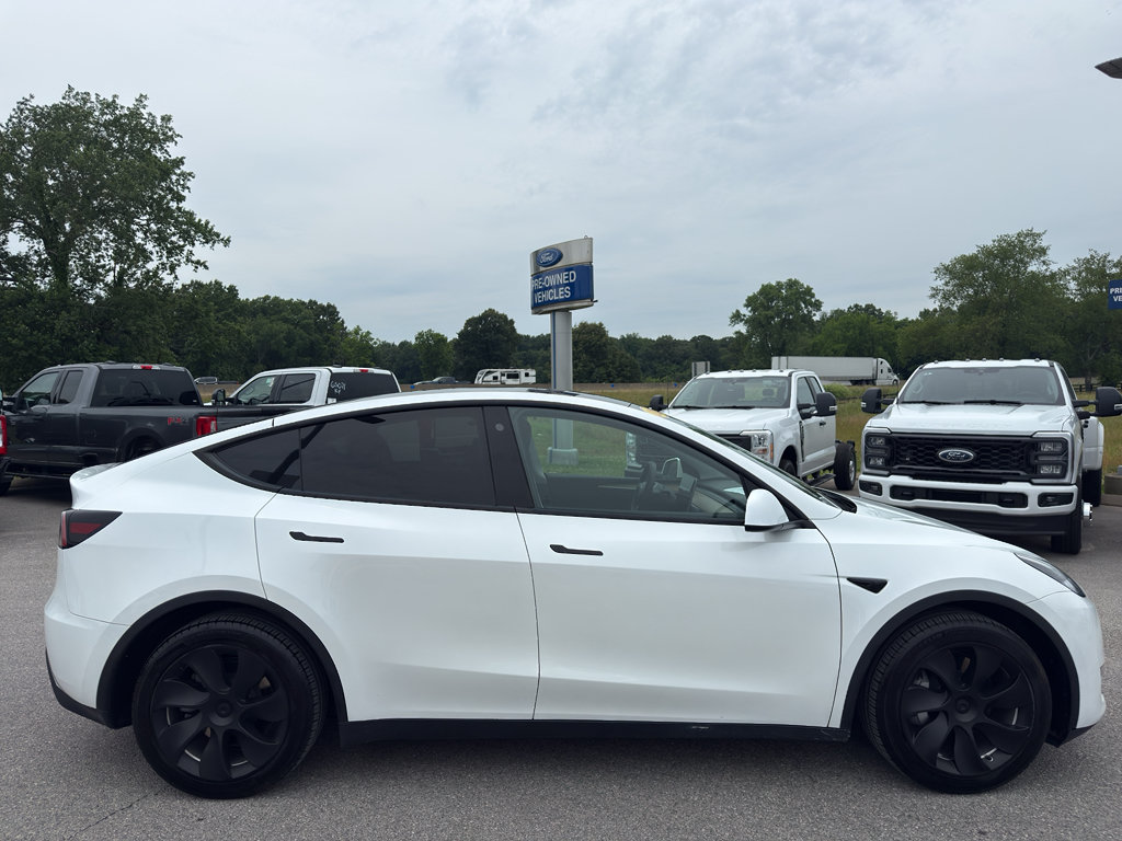 Used 2023 Tesla Model Y Long Range AWD/4WD image 4