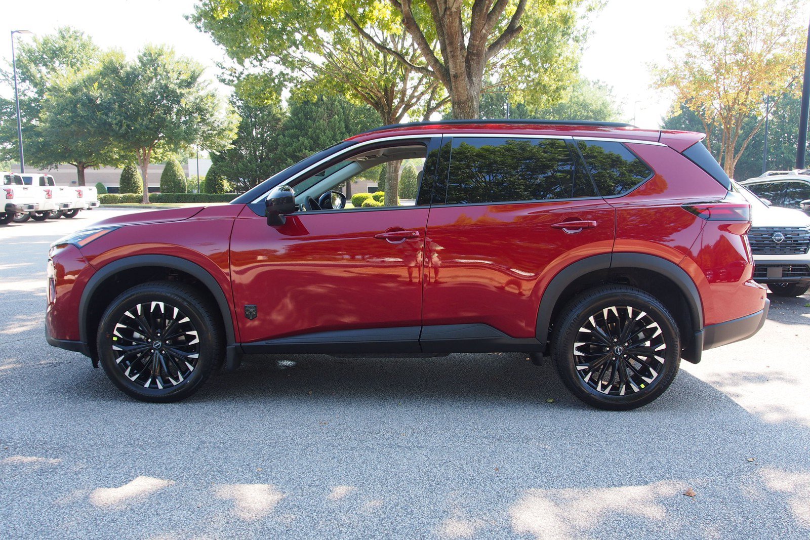 New 2026 Nissan Rogue Dark Armor FWD image 4