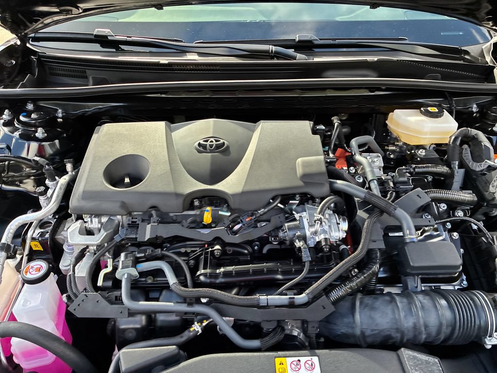 New 2026 Toyota Camry Hybrid FWD image 43