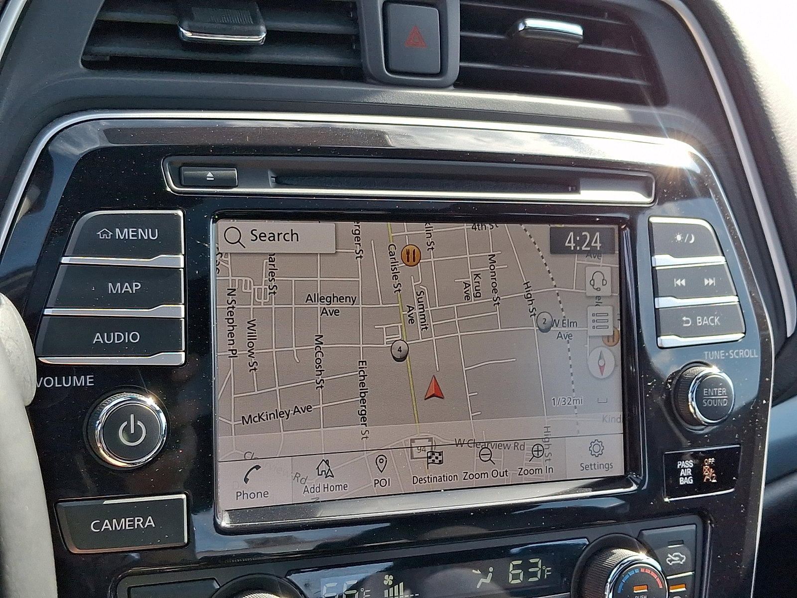 Used 2023 Nissan Maxima SR w/ Sport Mat Group FWD image 17