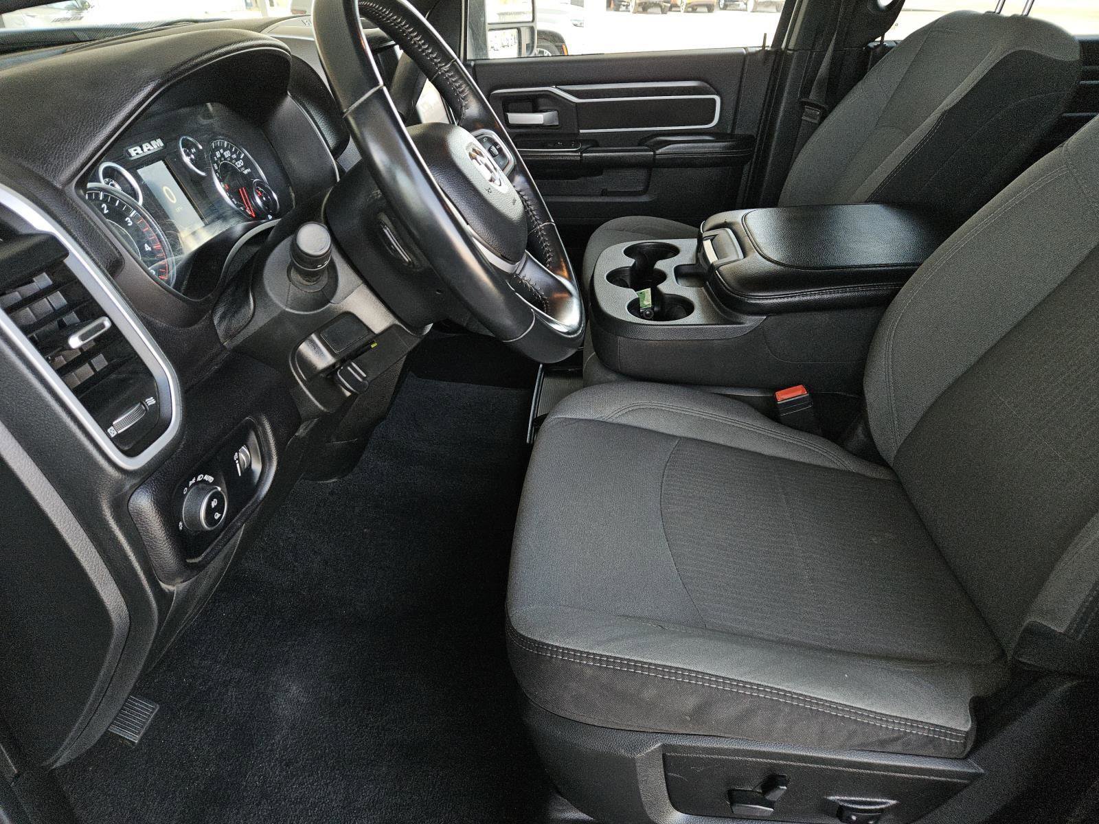 Used 2024 RAM 3500 Big Horn image 25