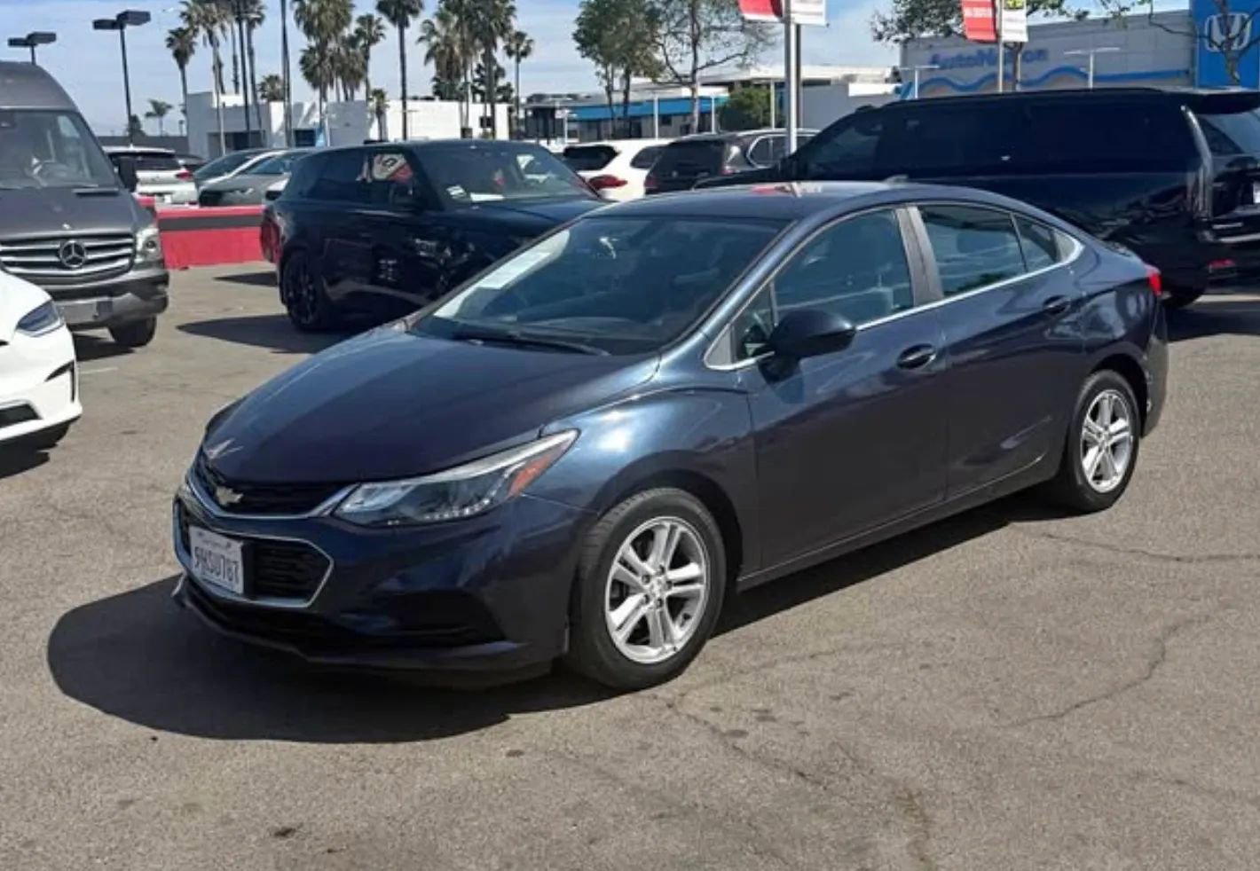 Used 2016 Chevrolet Cruze LT w/ Convenience Package image 2