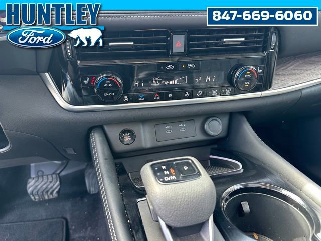 Used 2024 Nissan Rogue Platinum w/ Platinum Premium Package AWD/4WD image 23