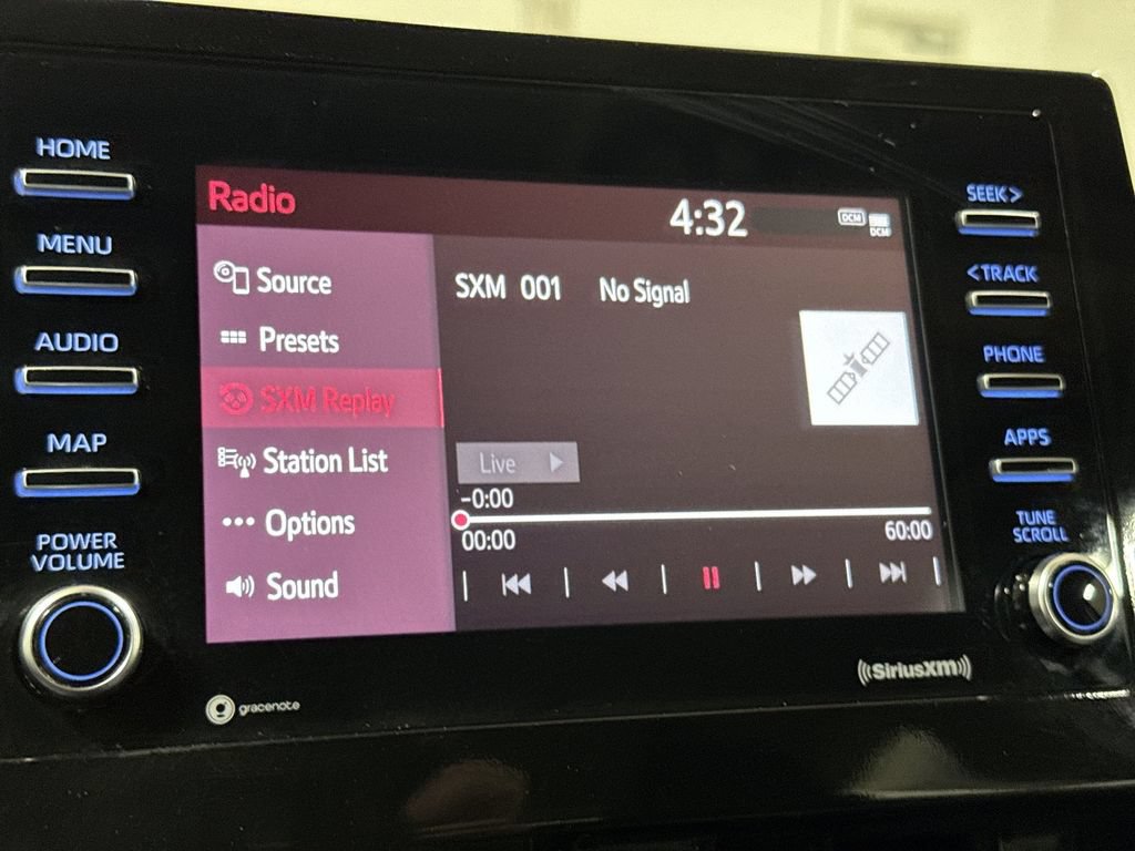 Used 2024 Toyota Camry SE FWD image 14