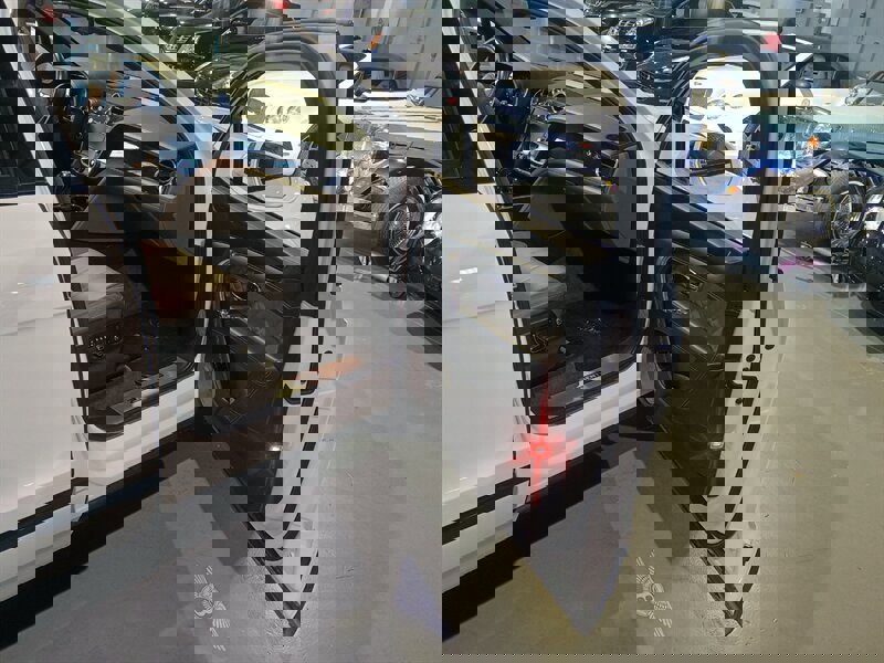 Used 2019 Bentley Bentayga image 39