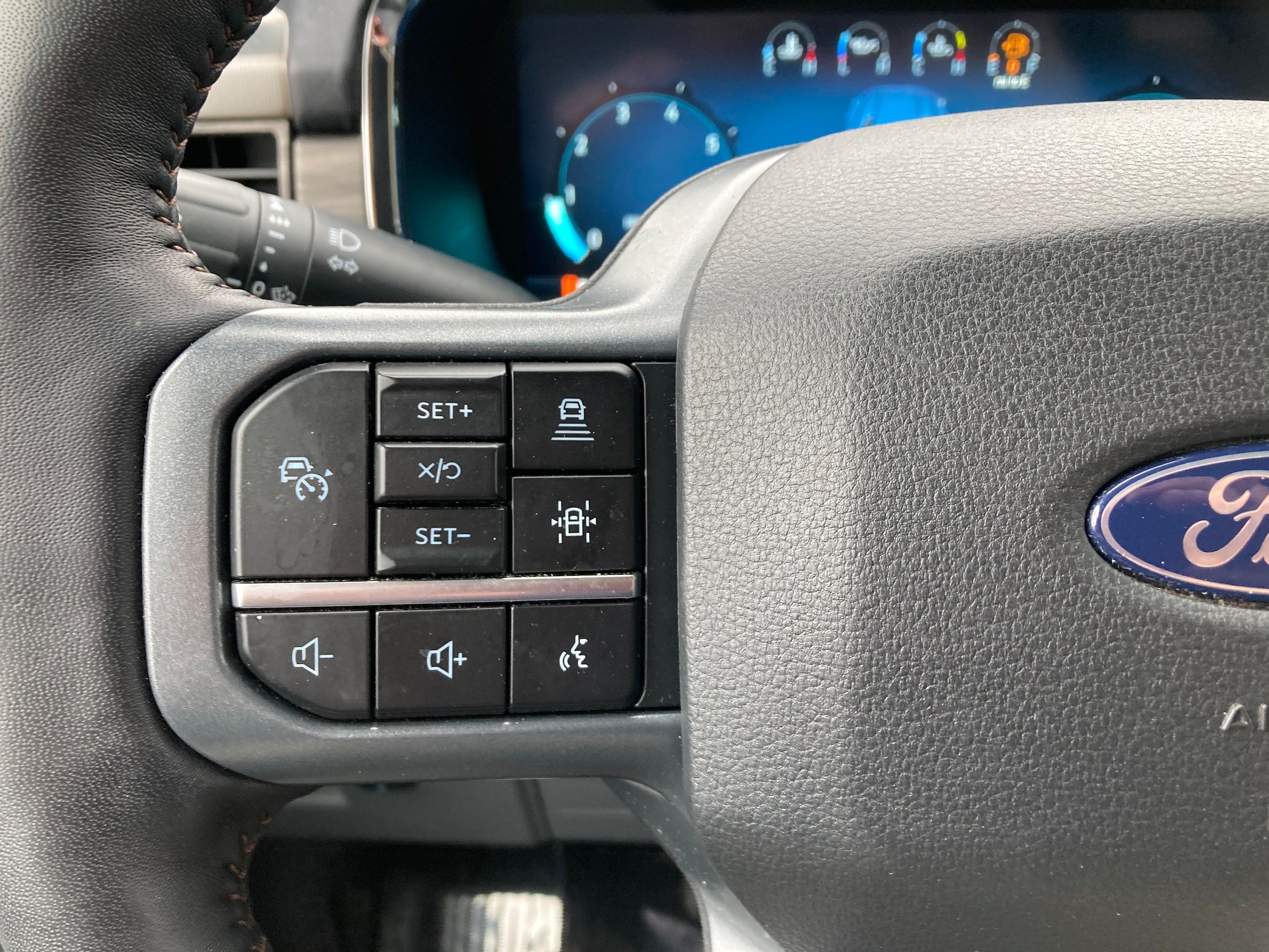 Certified 2024 Ford F150 Lariat w/ Bed Utility Package AWD/4WD image 22