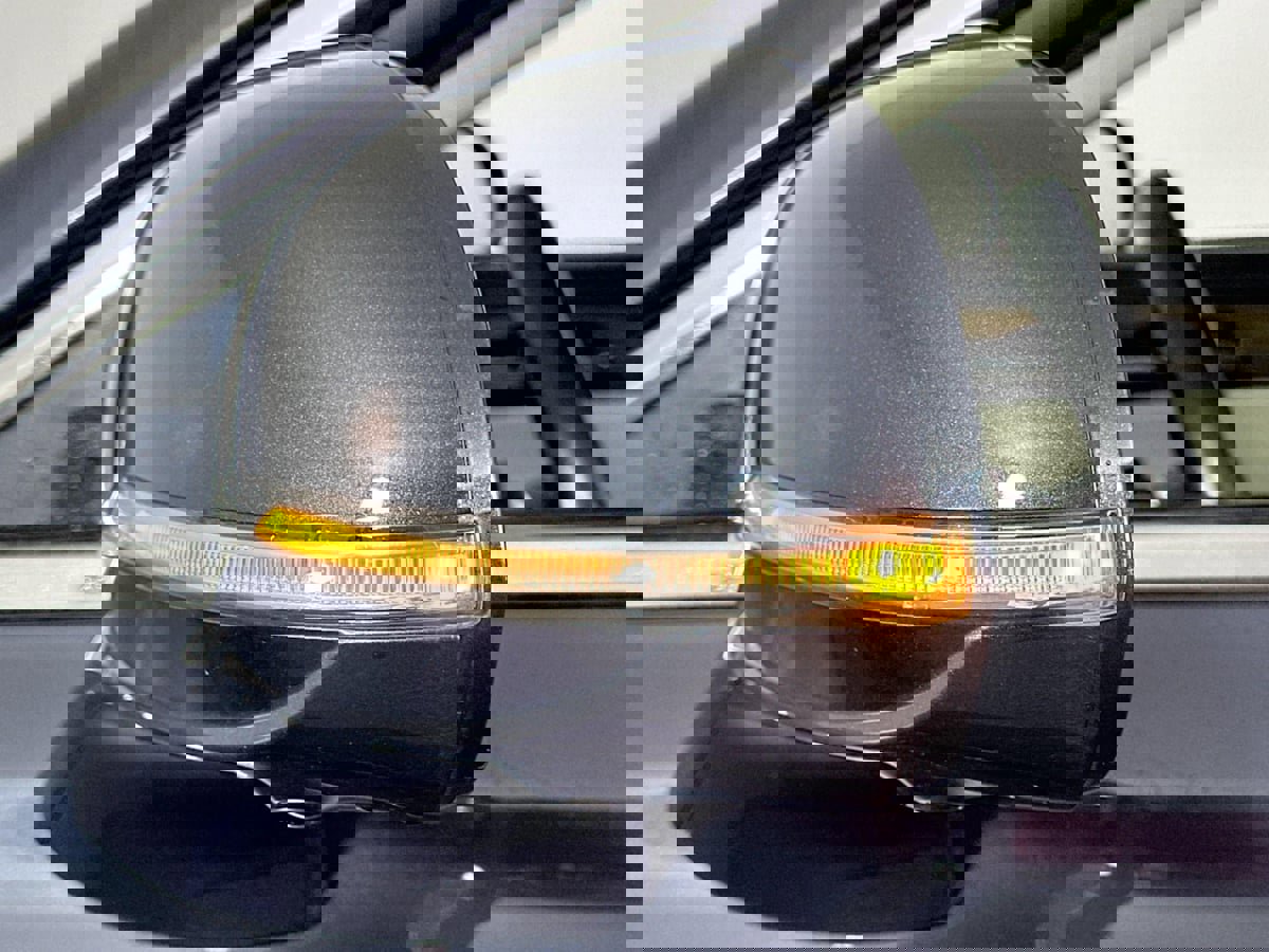 Used 2017 Genesis G90 5.0 Ultimate image 20