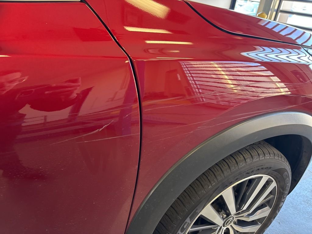 Used 2022 Nissan Pathfinder Platinum w/ Cargo Package image 8