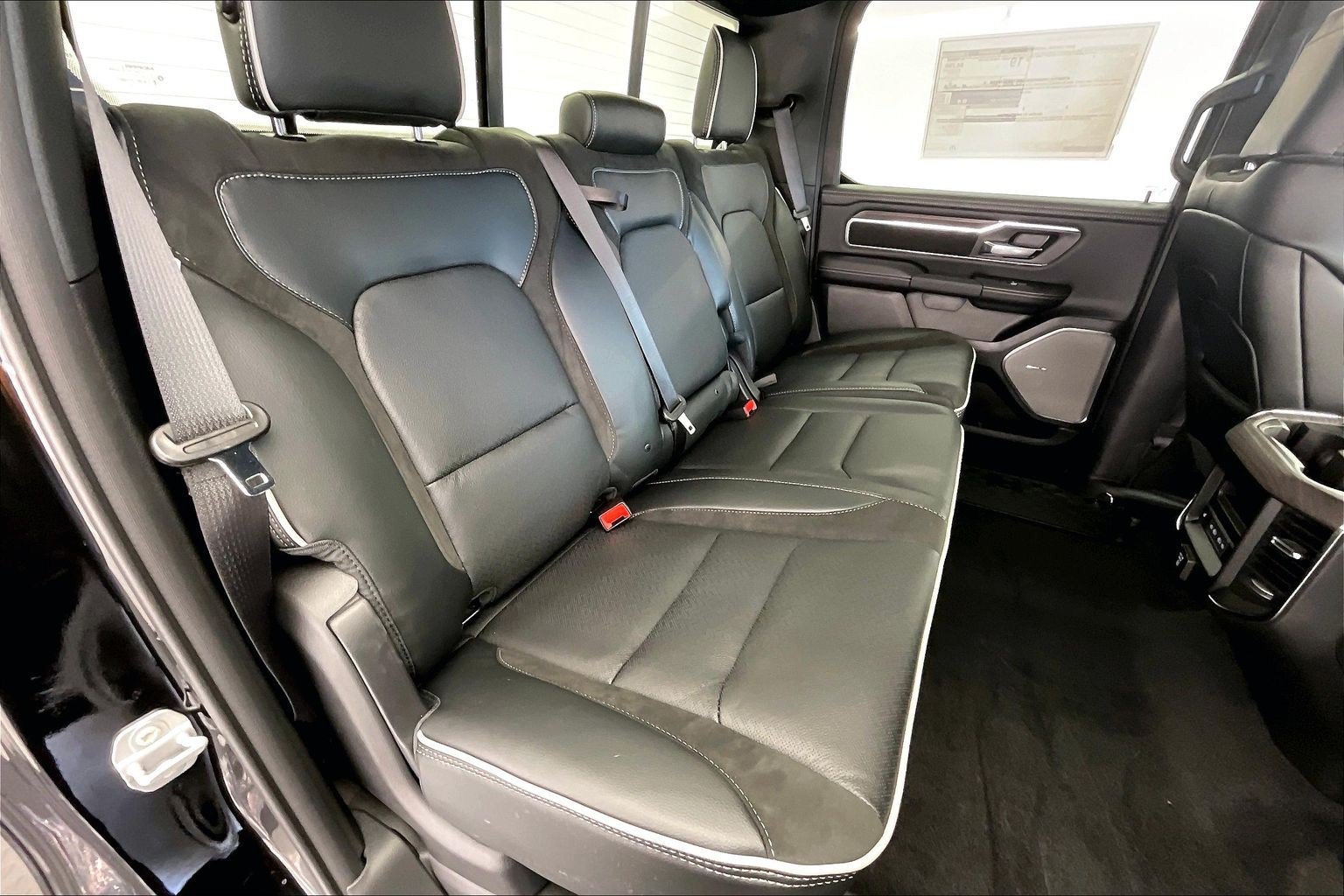 New 2027 RAM 1500 Laramie w/ Night Edition AWD/4WD image 10