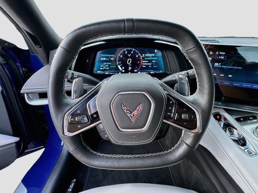Used 2025 Chevrolet Corvette Stingray Preferred Cpe w/ Battery Protection Package RWD image 11
