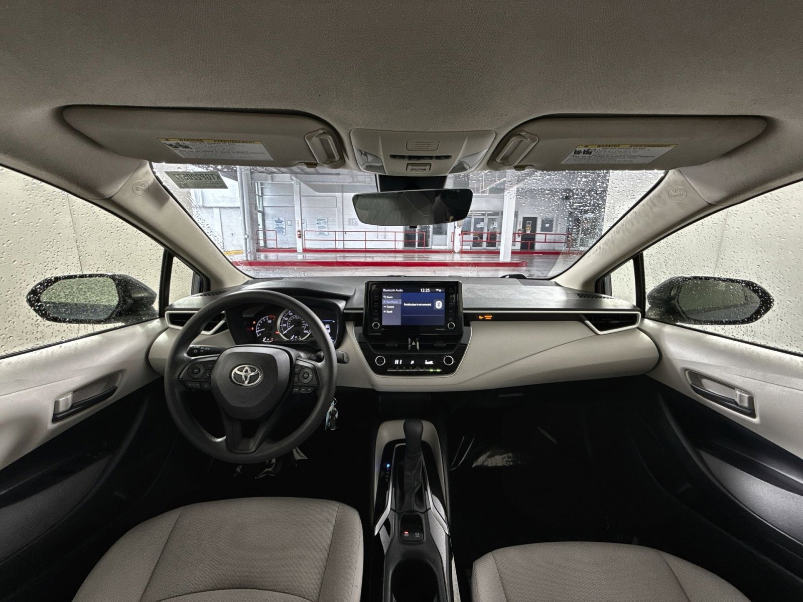Used 2022 Toyota Corolla LE image 22