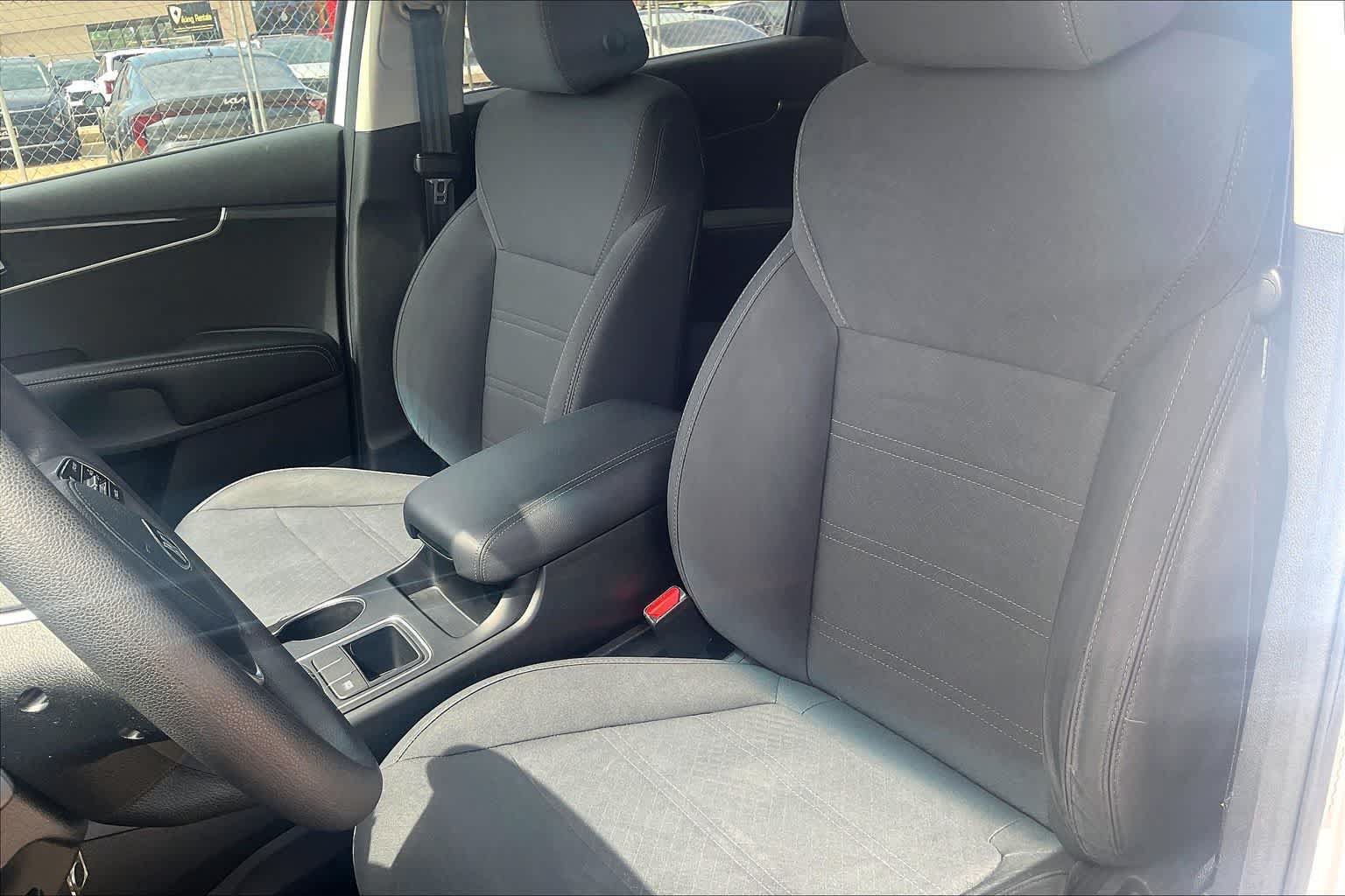 Used 2020 Kia Sorento L FWD image 10