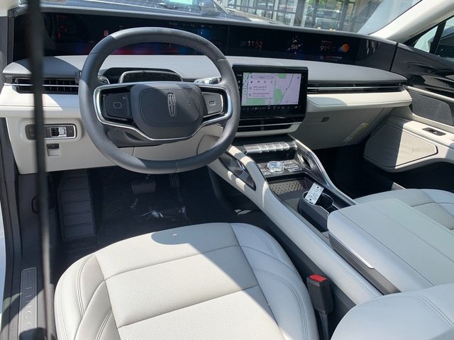 New 2026 Lincoln Nautilus Premier AWD/4WD image 17