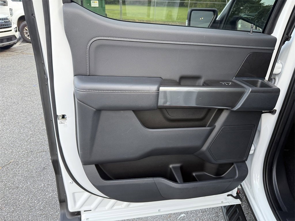 Used 2022 Ford F150 XLT w/ Equipment Group 302A High image 22