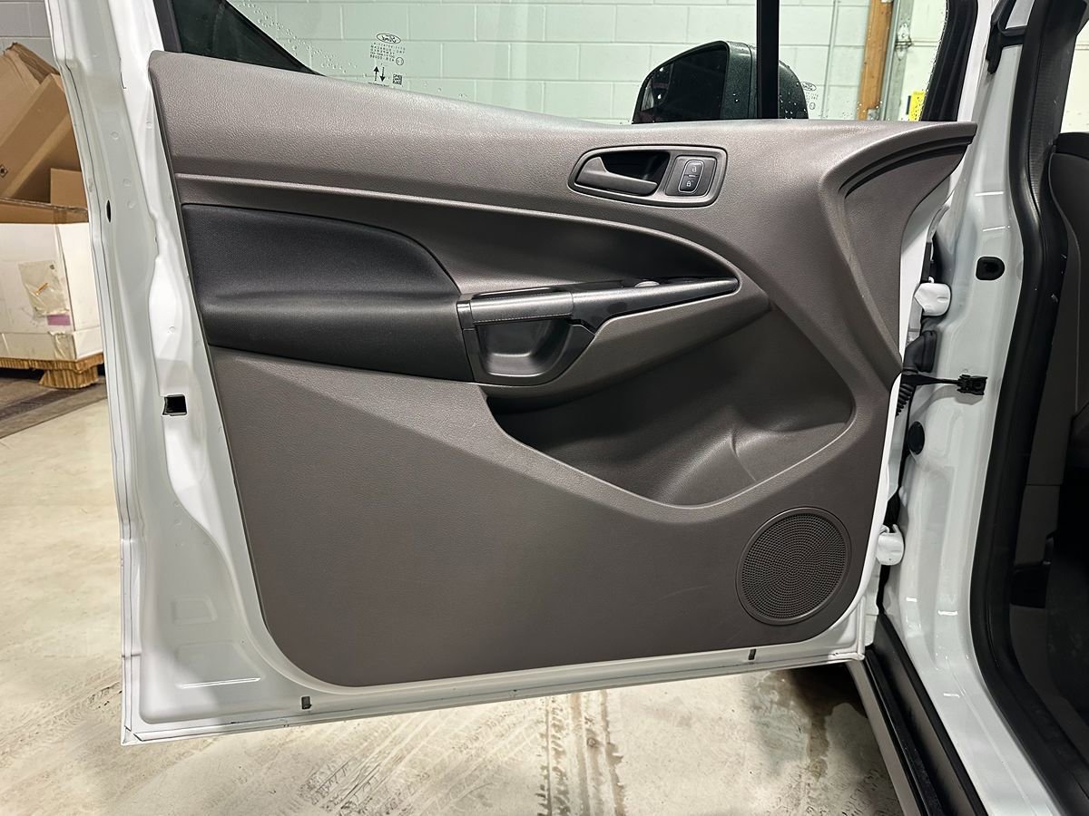 Used 2022 Ford Transit Connect XL FWD image 18
