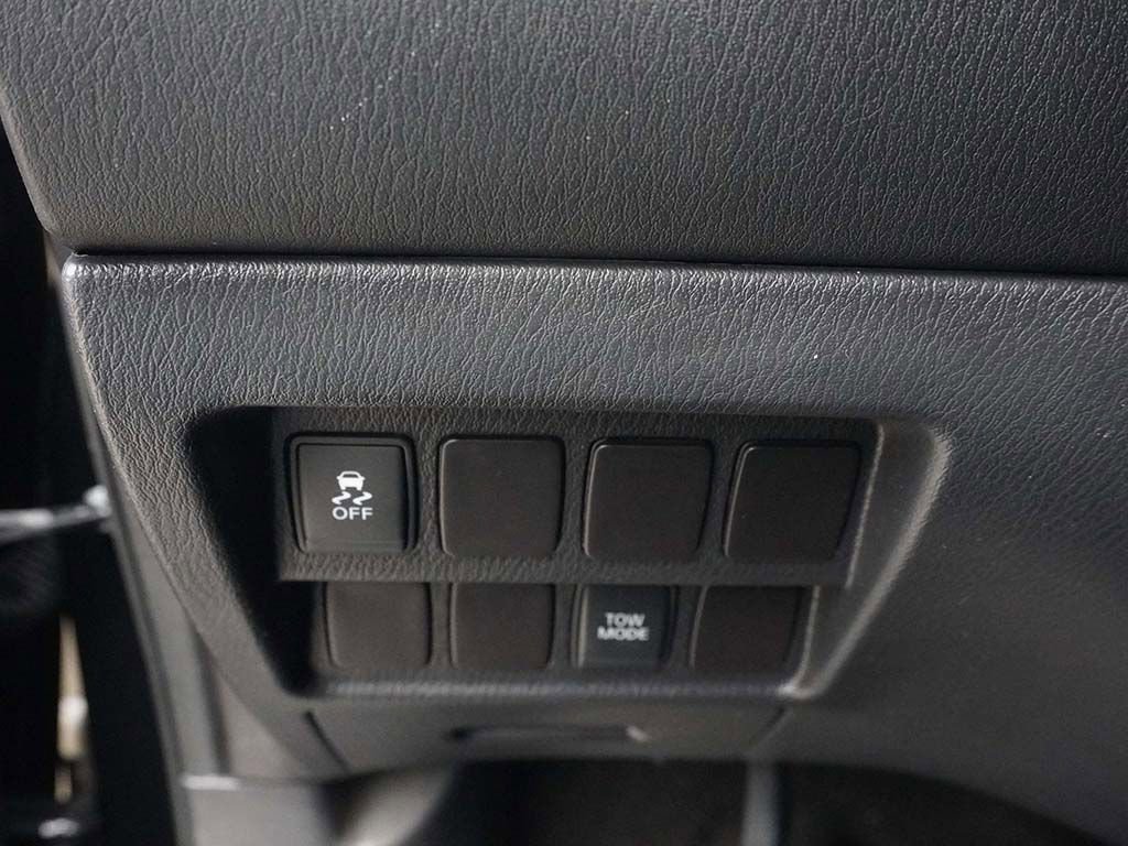 Used 2016 Nissan Pathfinder SV w/ Trailer Tow Package AWD/4WD image 37