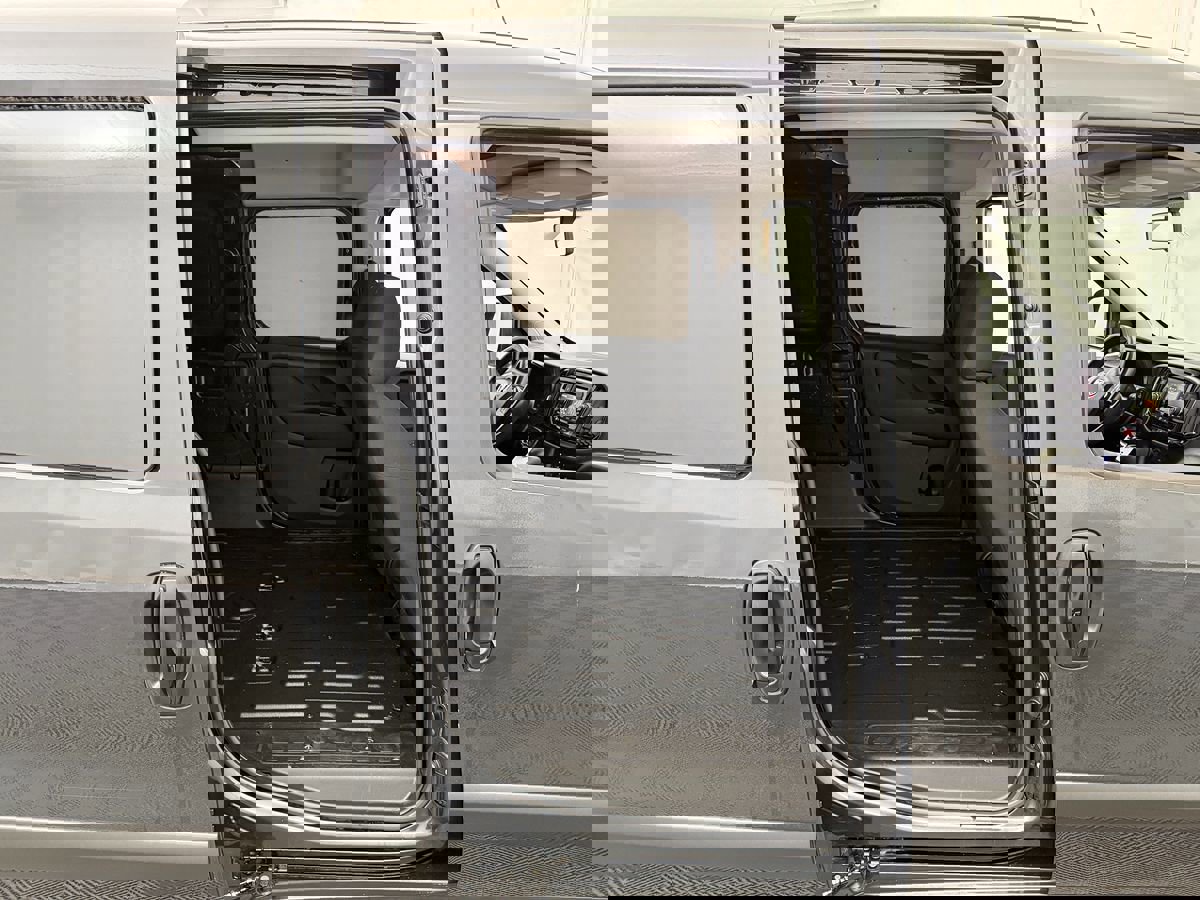 Used 2018 RAM ProMaster City Tradesman image 24