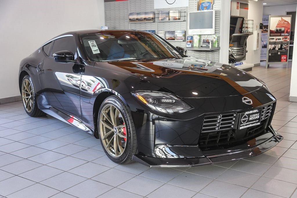 New 2026 Nissan Z Performance w/ Floor Mat Package RWD image 3