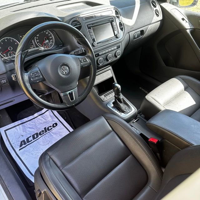 Used 2013 Volkswagen Tiguan S AWD/4WD image 11