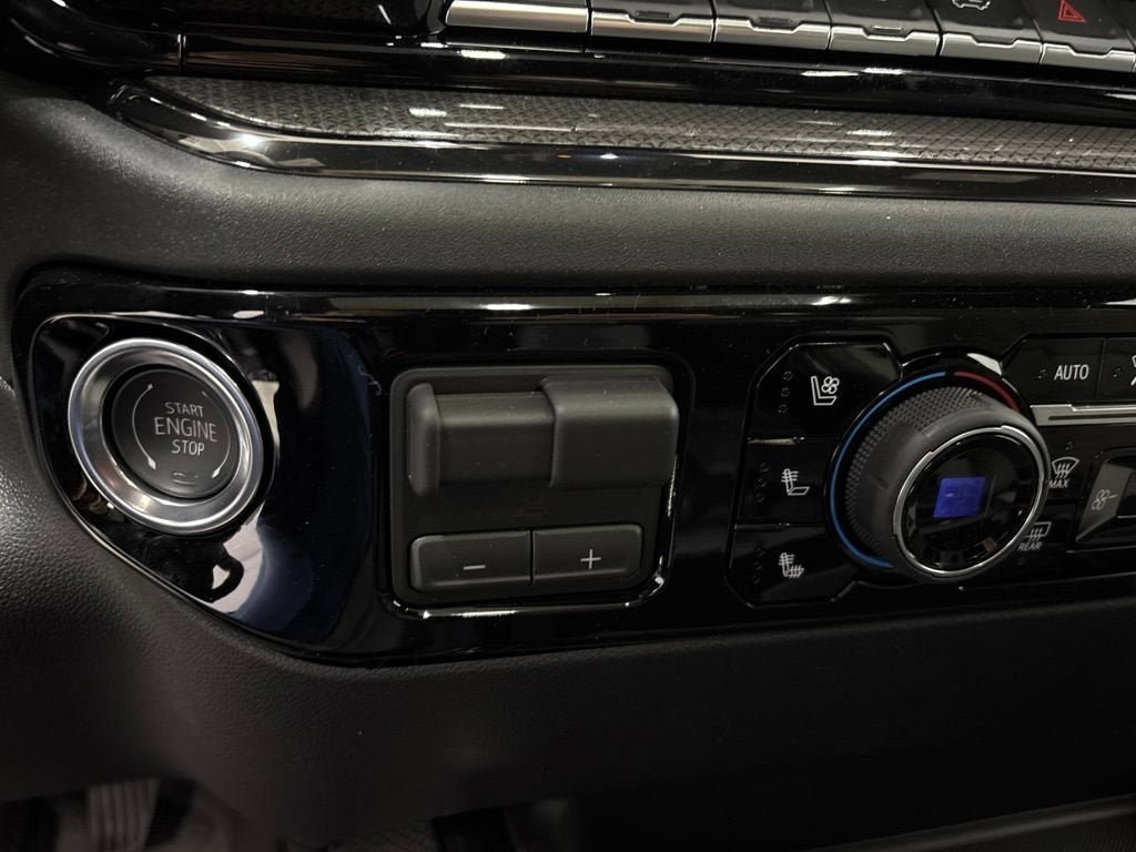 New 2026 Chevrolet Silverado 2500 ZR2 w/ LPO, Dark Essentials Package AWD/4WD image 21