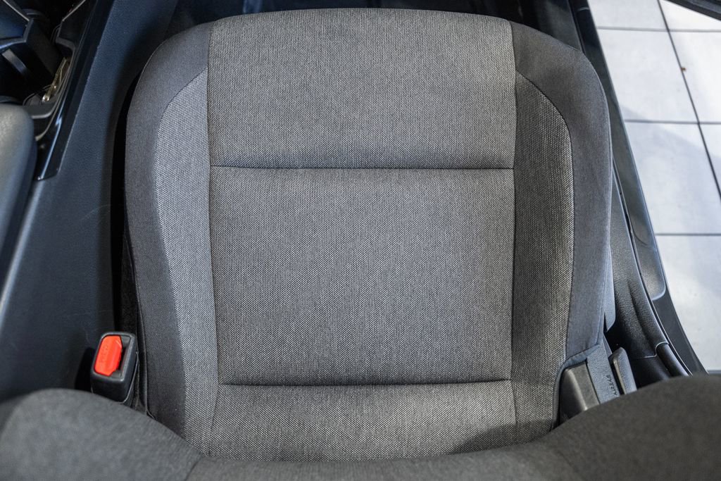 Used 2025 Toyota Camry LE image 27