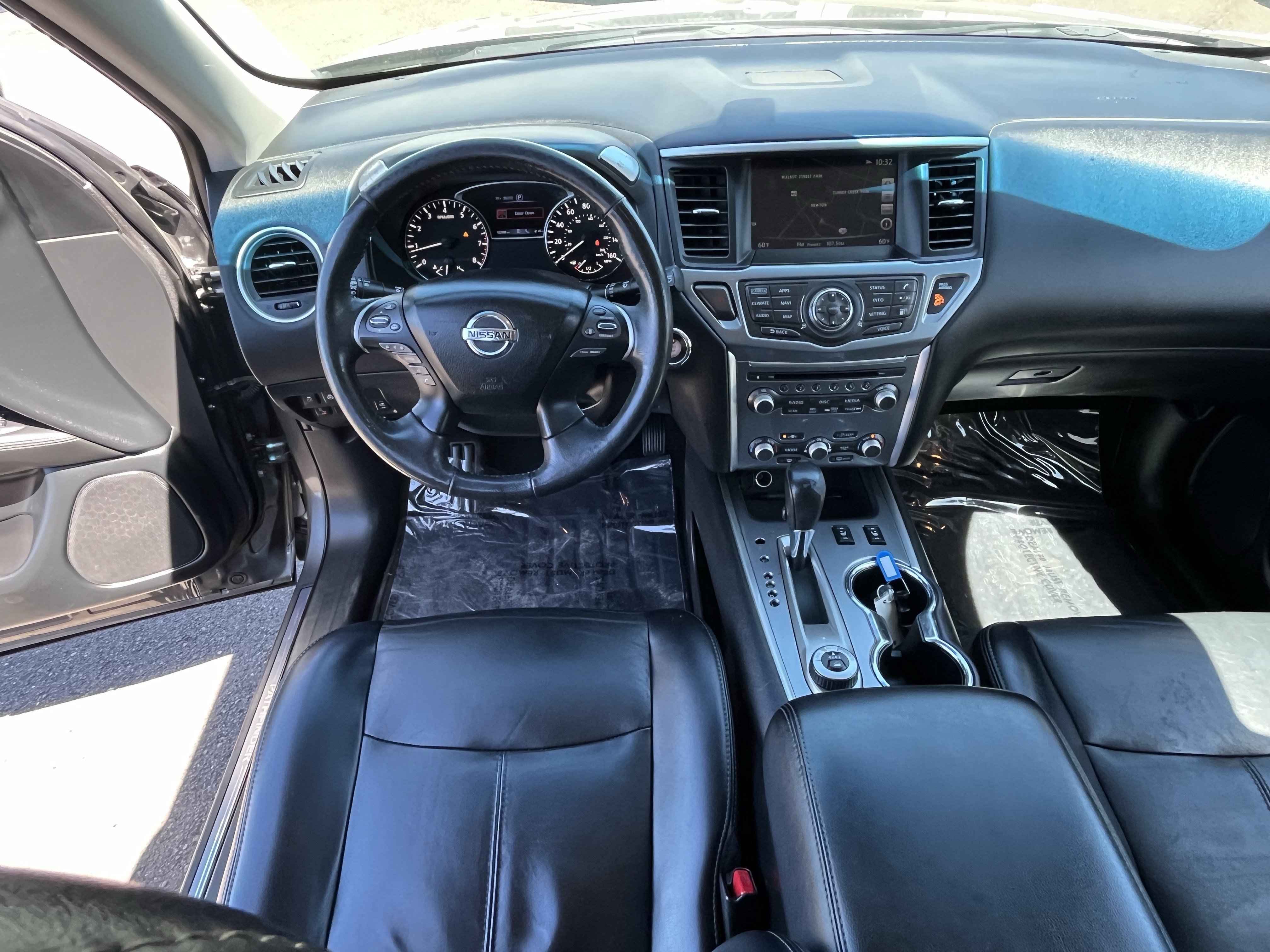 Used 2019 Nissan Pathfinder SL AWD/4WD image 11
