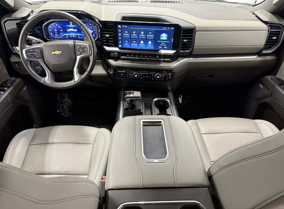 Used 2022 Chevrolet Silverado 1500 LTZ image 14