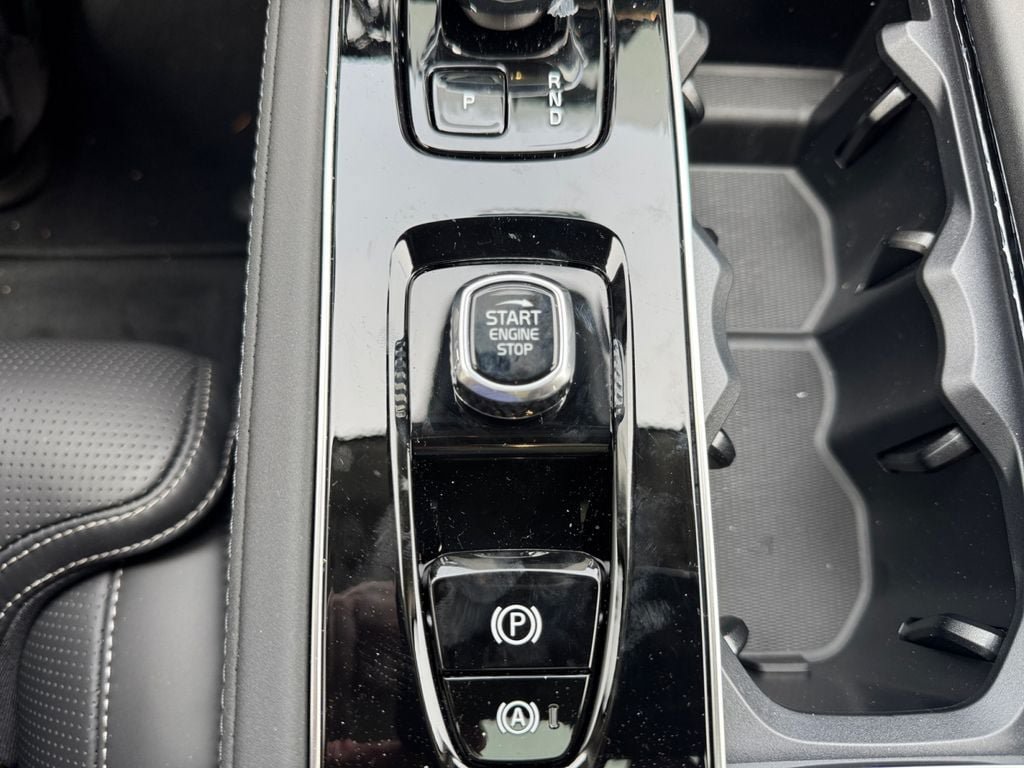 New 2026 Volvo XC90 B6 Ultra w/ Lounge Package AWD/4WD image 19