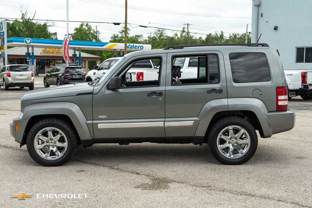 Used 2012 Jeep Liberty Sport AWD/4WD image 10