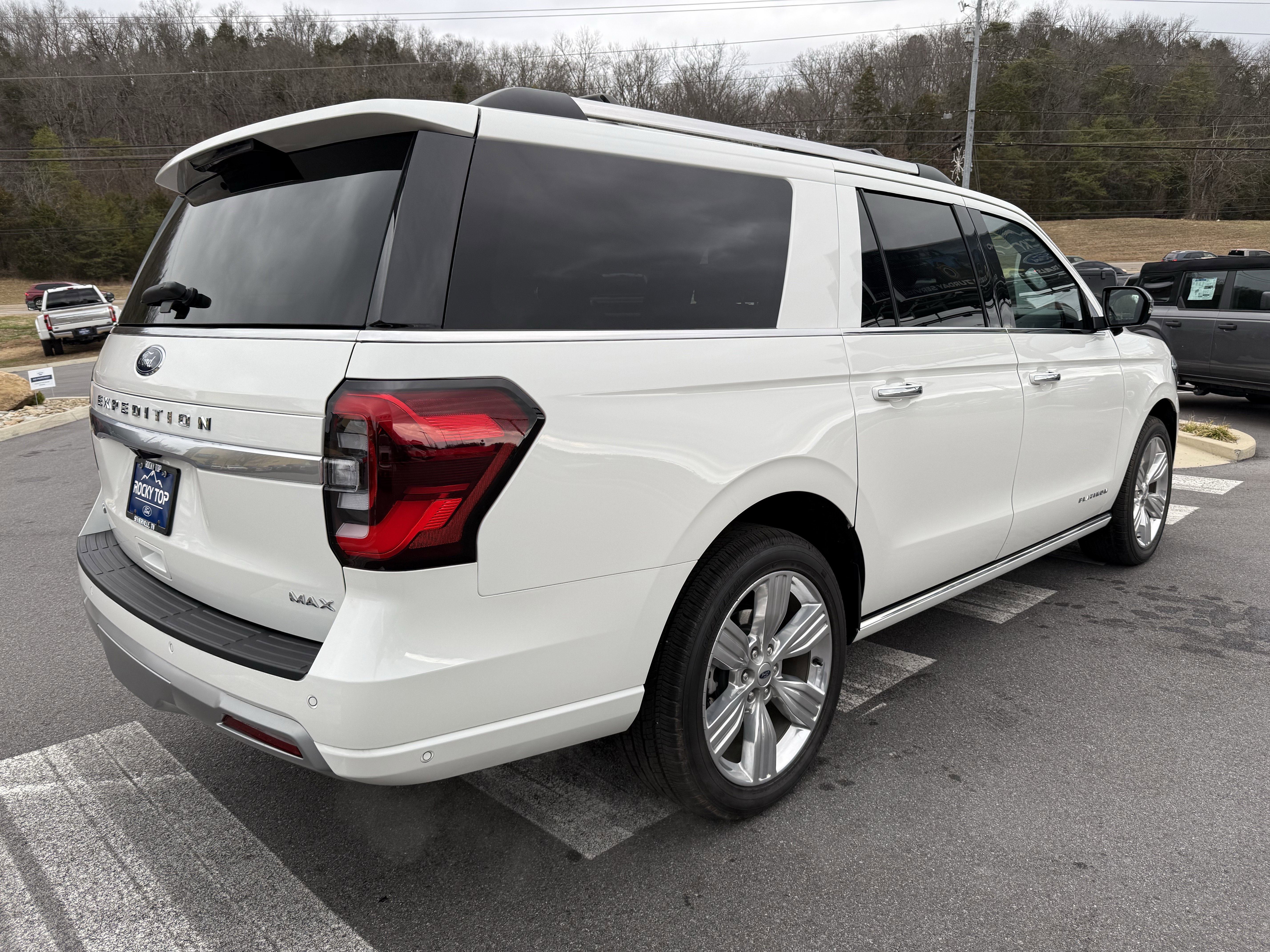 Used 2024 Ford Expedition Max Platinum image 5