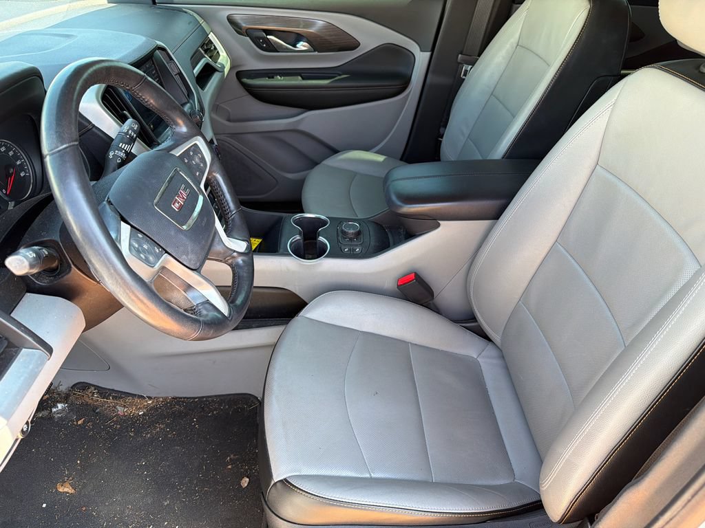 Used 2020 GMC Terrain SLT w/ Preferred Package FWD image 9