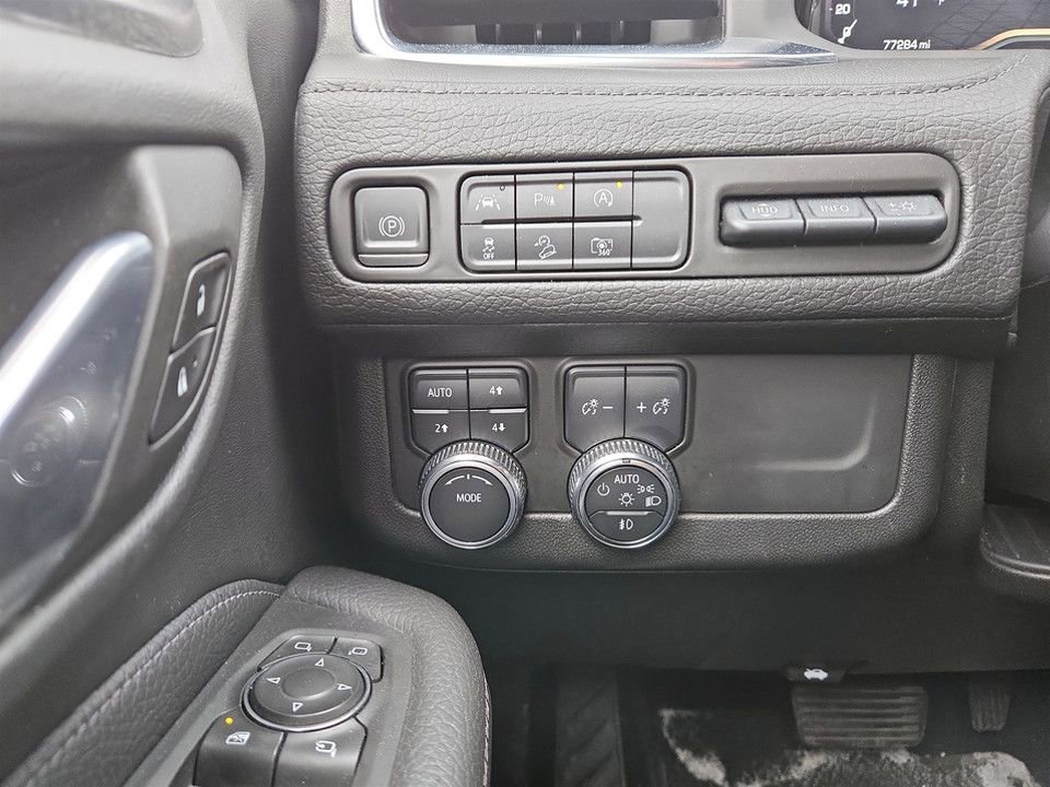 Used 2023 GMC Yukon Denali image 20