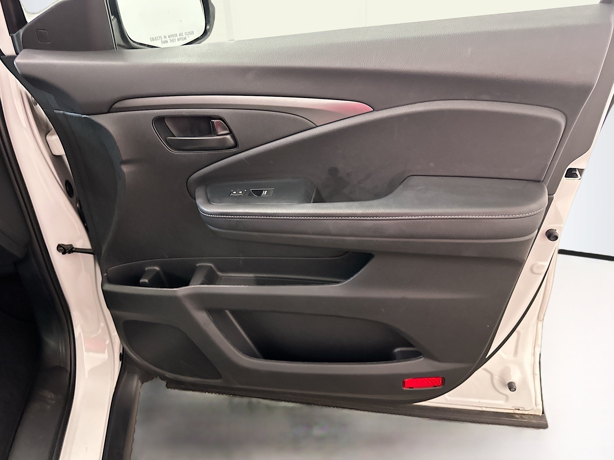 Used 2023 Honda Passport EX-L image 34