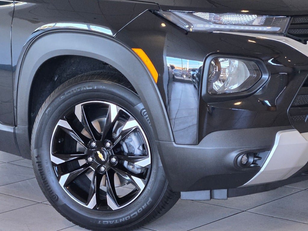 Certified 2023 Chevrolet TrailBlazer LT FWD image 2