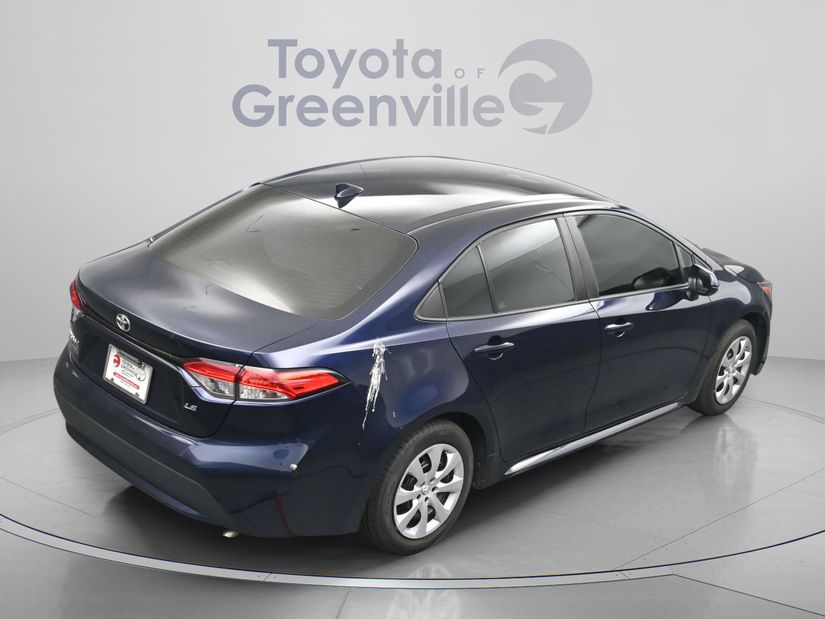 Used 2022 Toyota Corolla LE FWD image 25